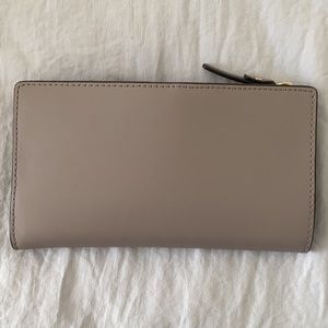 Kate spade hand wallet